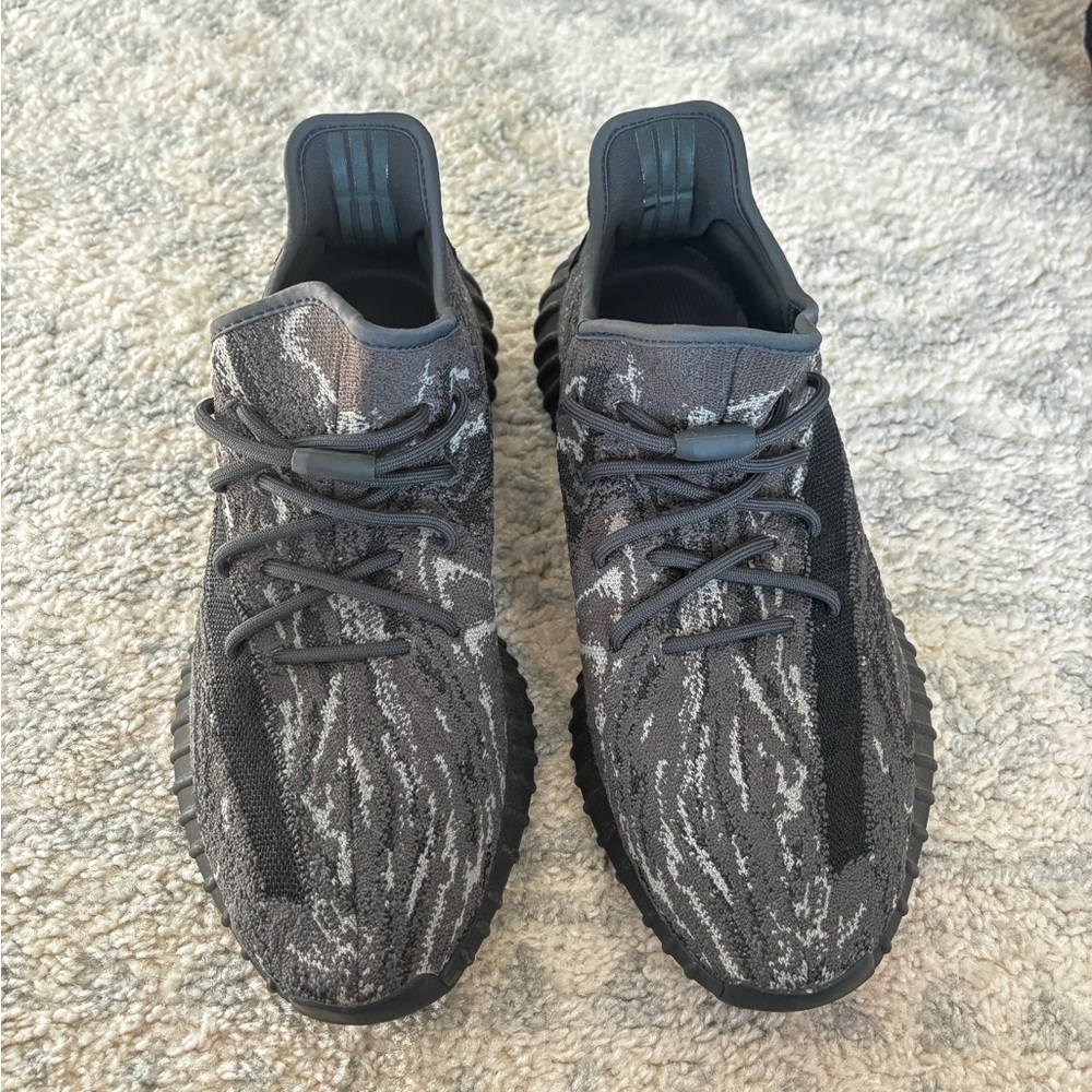 Adidas Yeezy 350 Boost V2